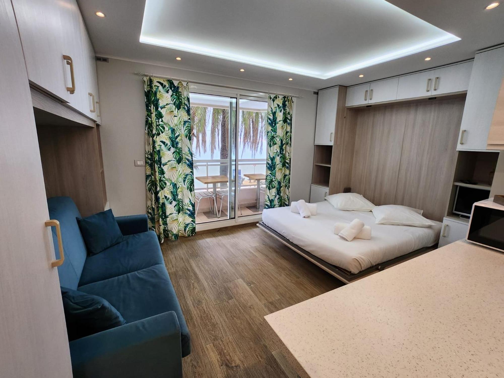 Bluemarine, Studio Vista Mare Menton Bagian luar foto