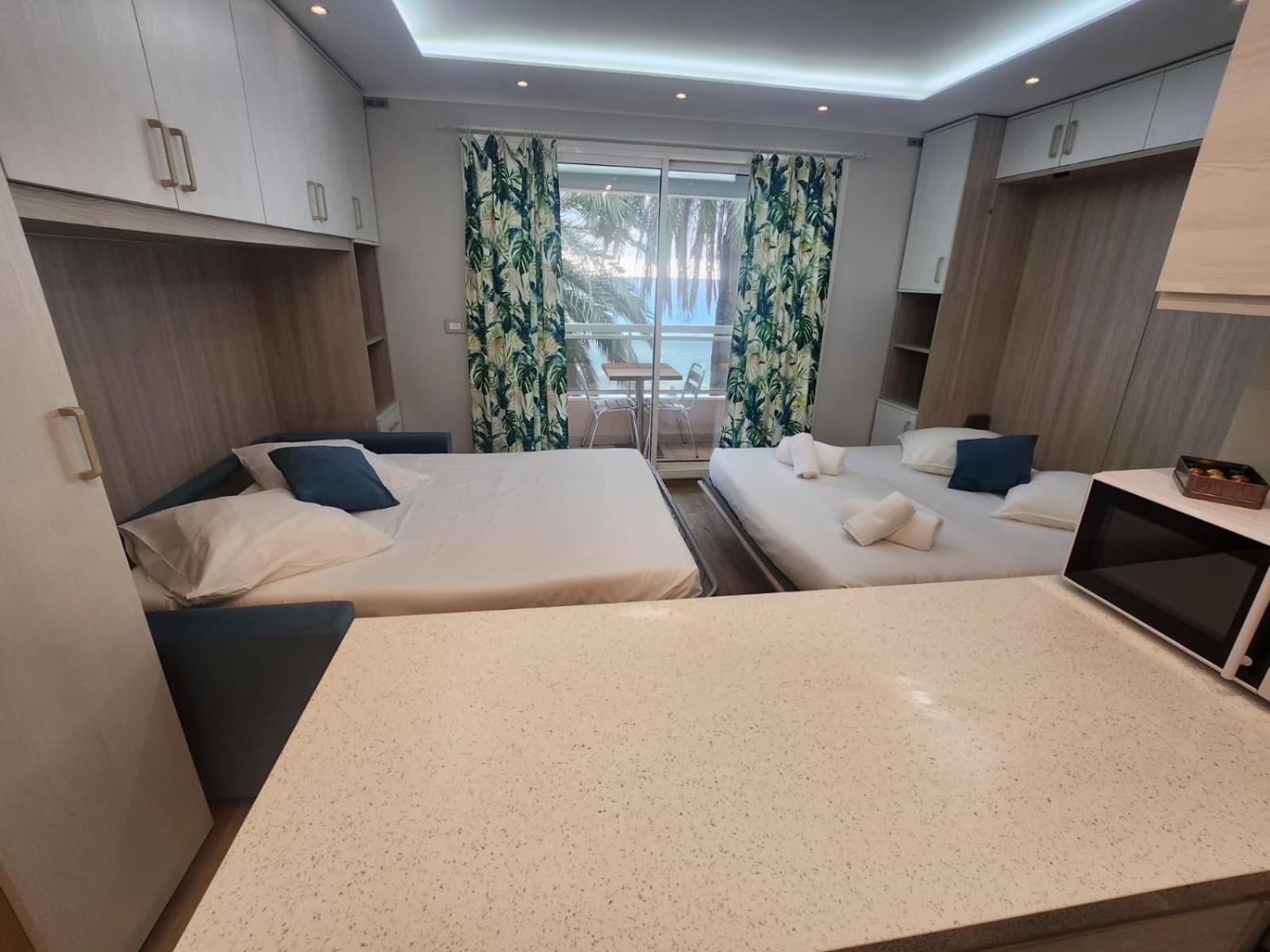 Bluemarine, Studio Vista Mare Menton Bagian luar foto